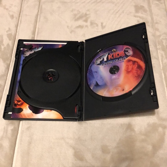 Spy Kid’s 3-D Game Over, 2 DVDs - Picture 3 of 4